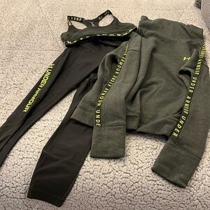 Under armor 3 piece set!!!